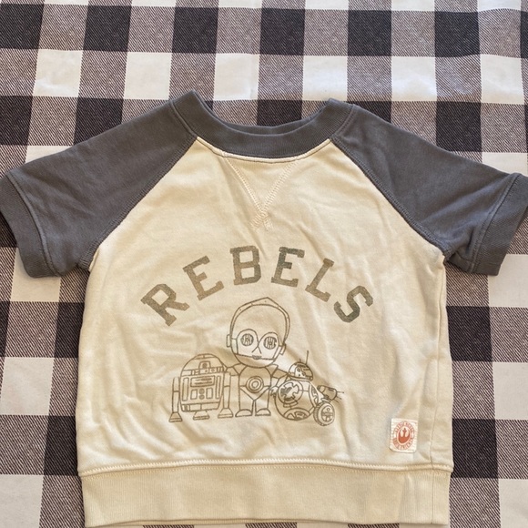 GAP Other - BABY GAP Star Wars short sleeve sweatshirt